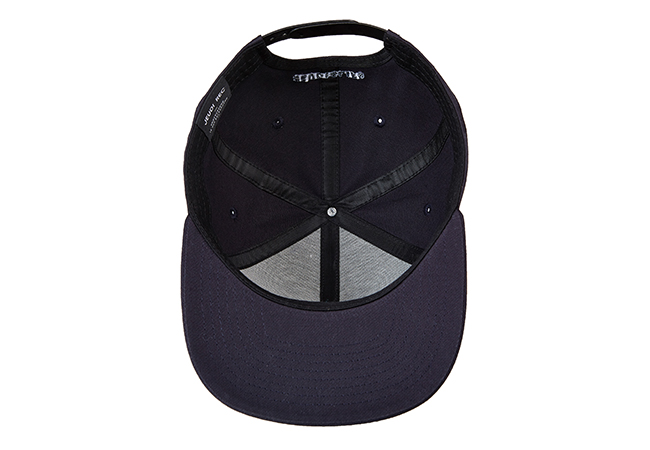 Snapback Cap schwarz 846 Unterseite